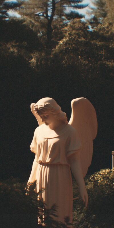 Angel Graveyard Statue in Garden Angel Graveyard Statue in Garden